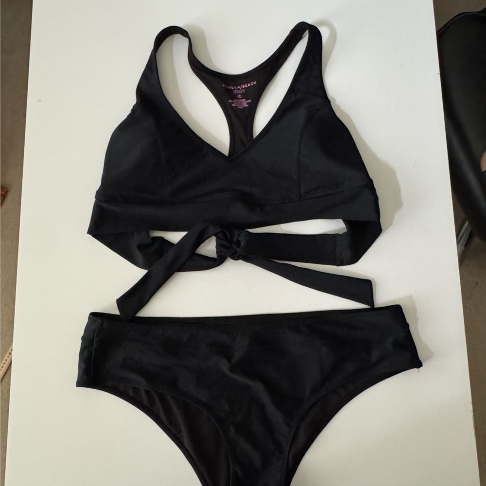 Vanilla/Beach V-Neck Racerback 2 piece Bikini Swimsuit Top Medium Bottom Large